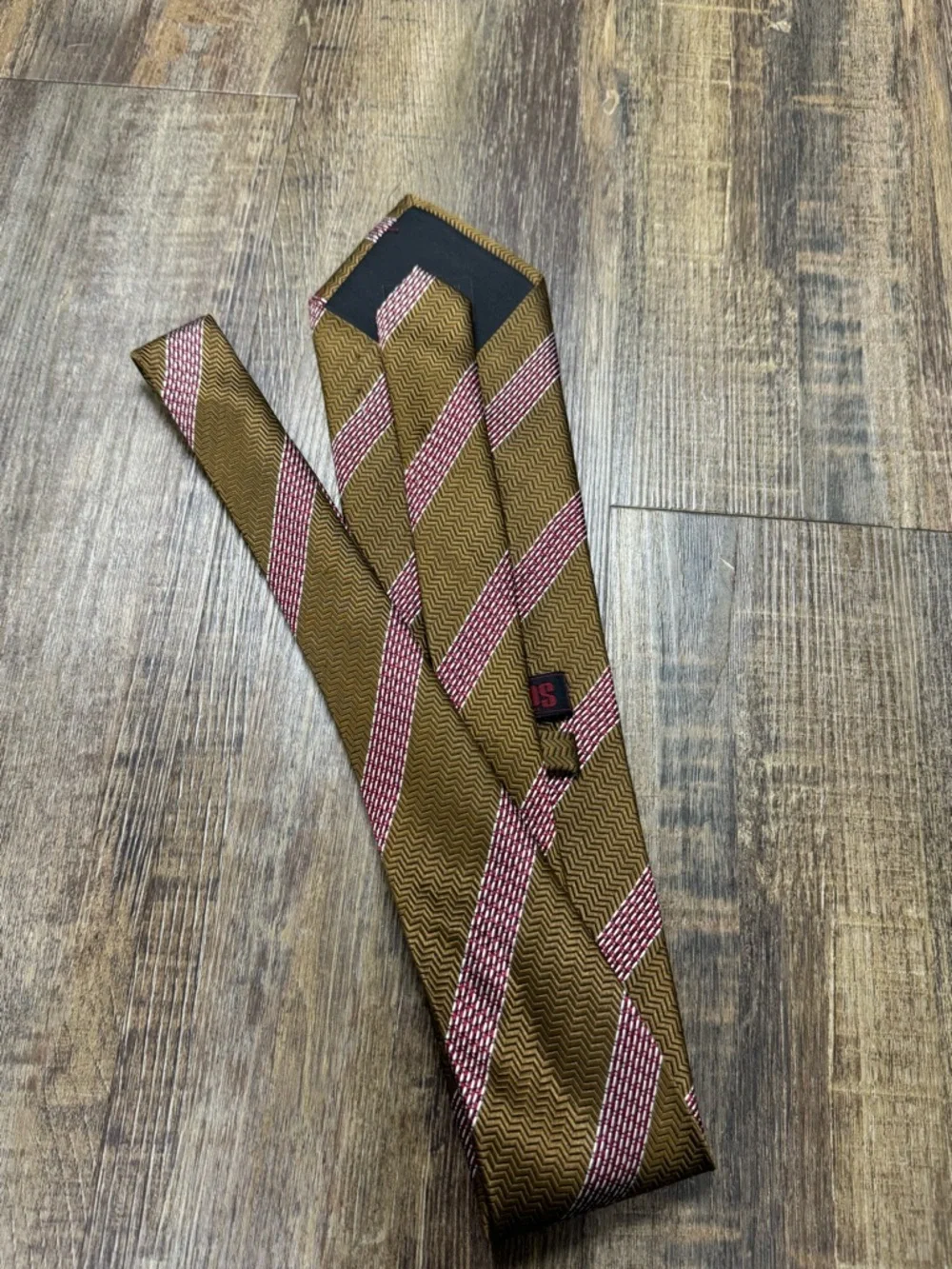 Soprano’s Brown‎ & Pink Striped Men’s Silk Tie